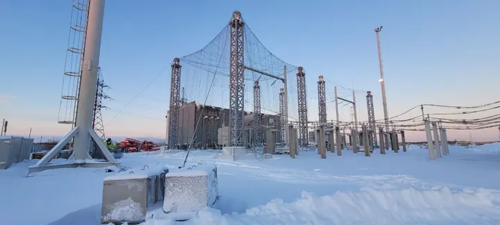 Групповое тросово-сетчатое укрытие трансформаторов и оборудования подстанции